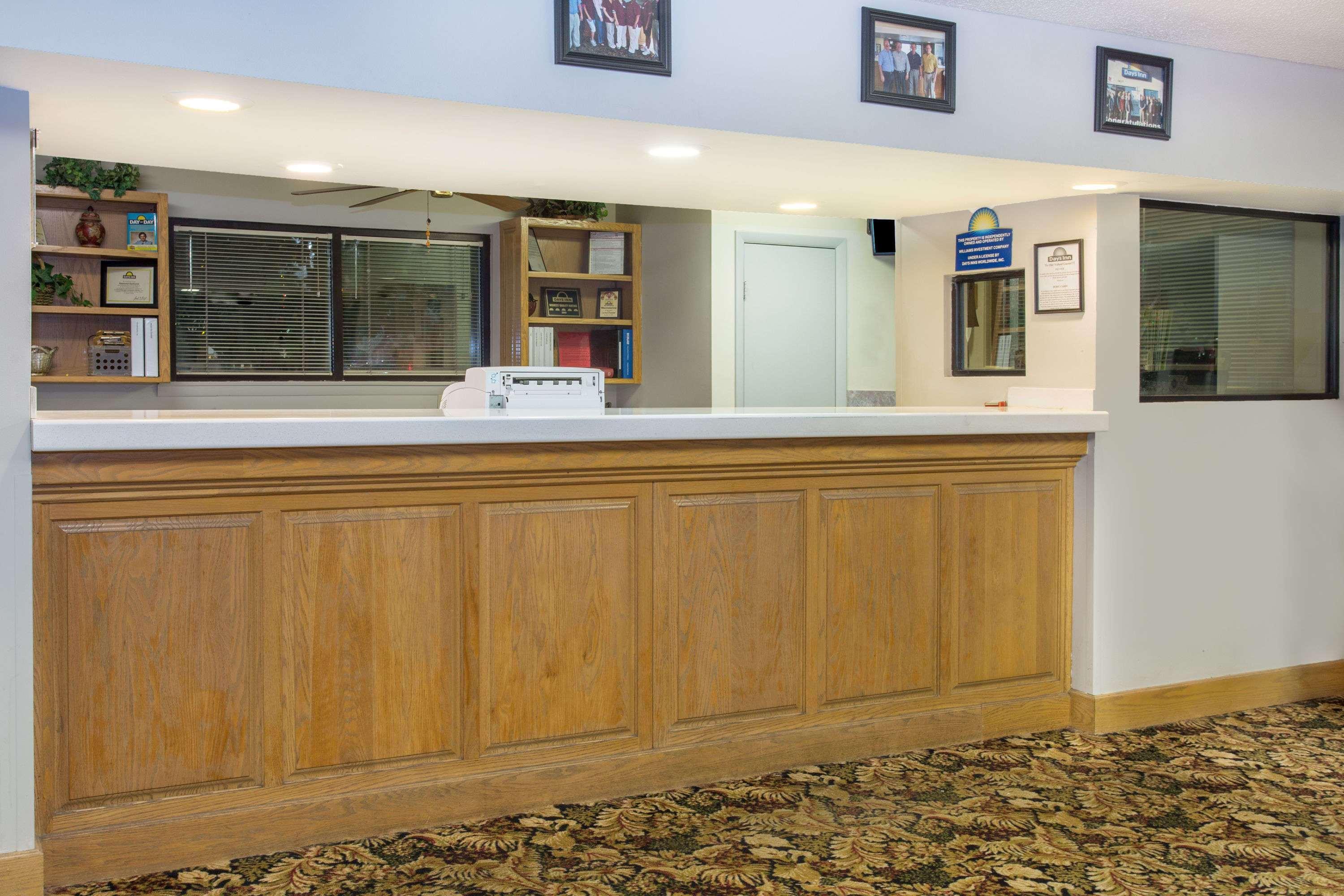 Days Inn By Wyndham Valdosta I-75 Екстер'єр фото