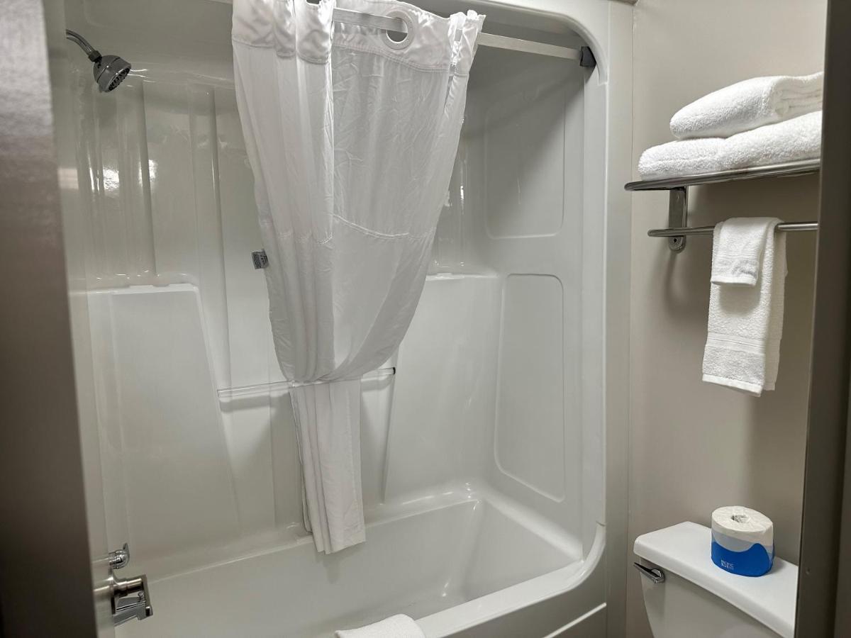 Days Inn By Wyndham Valdosta I-75 Екстер'єр фото