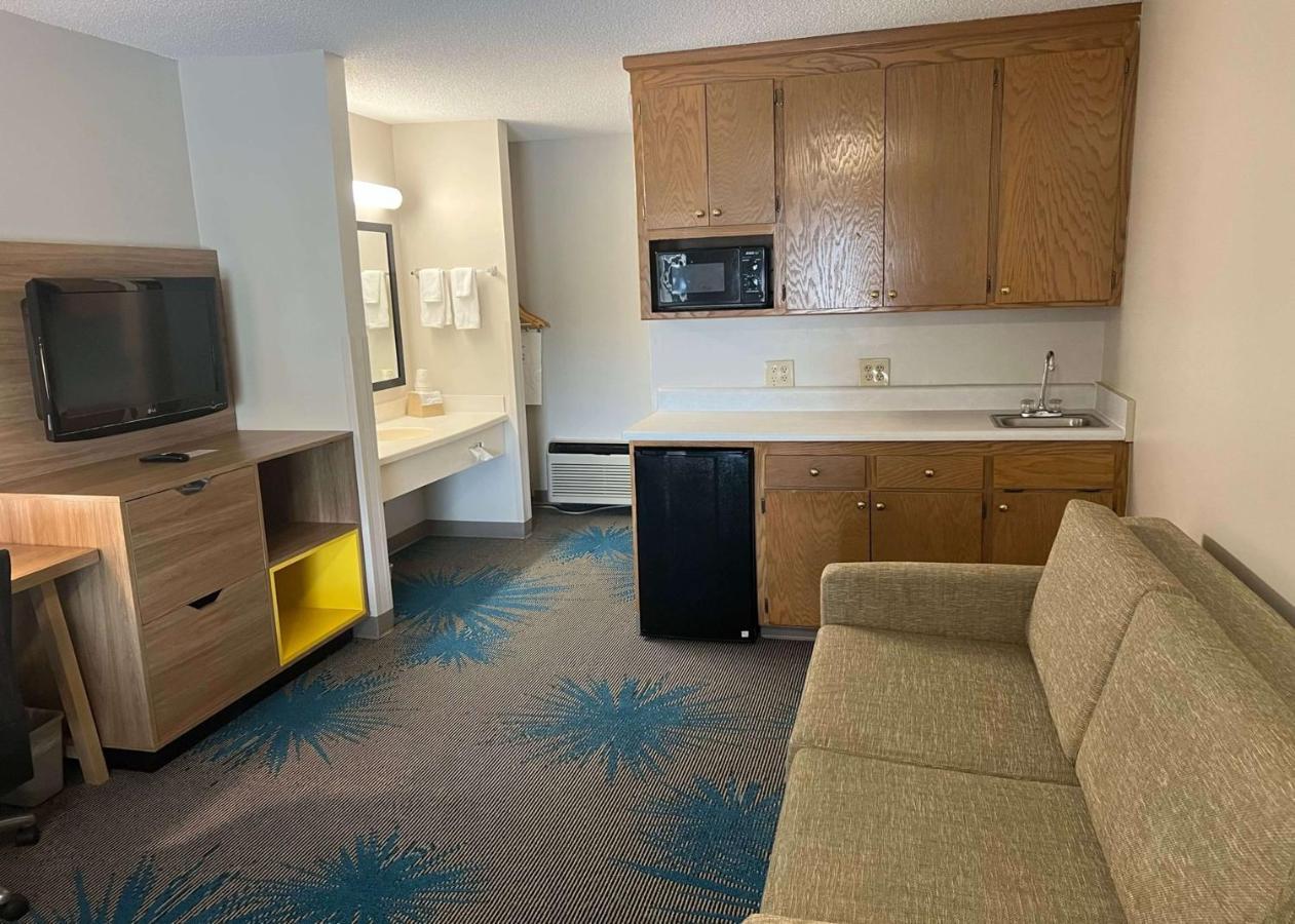 Days Inn By Wyndham Valdosta I-75 Екстер'єр фото