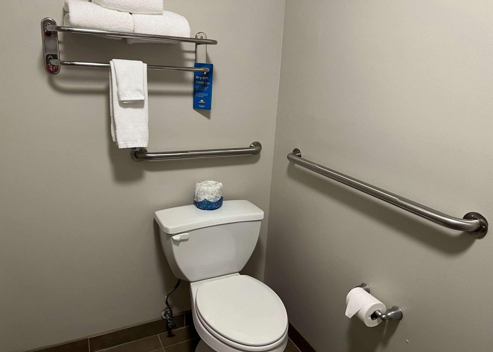 Days Inn By Wyndham Valdosta I-75 Екстер'єр фото